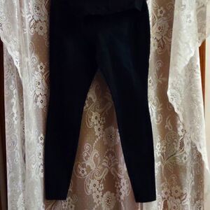 Old Navy, Women's size XS Maternity blue black check knit jeggings leggings crop